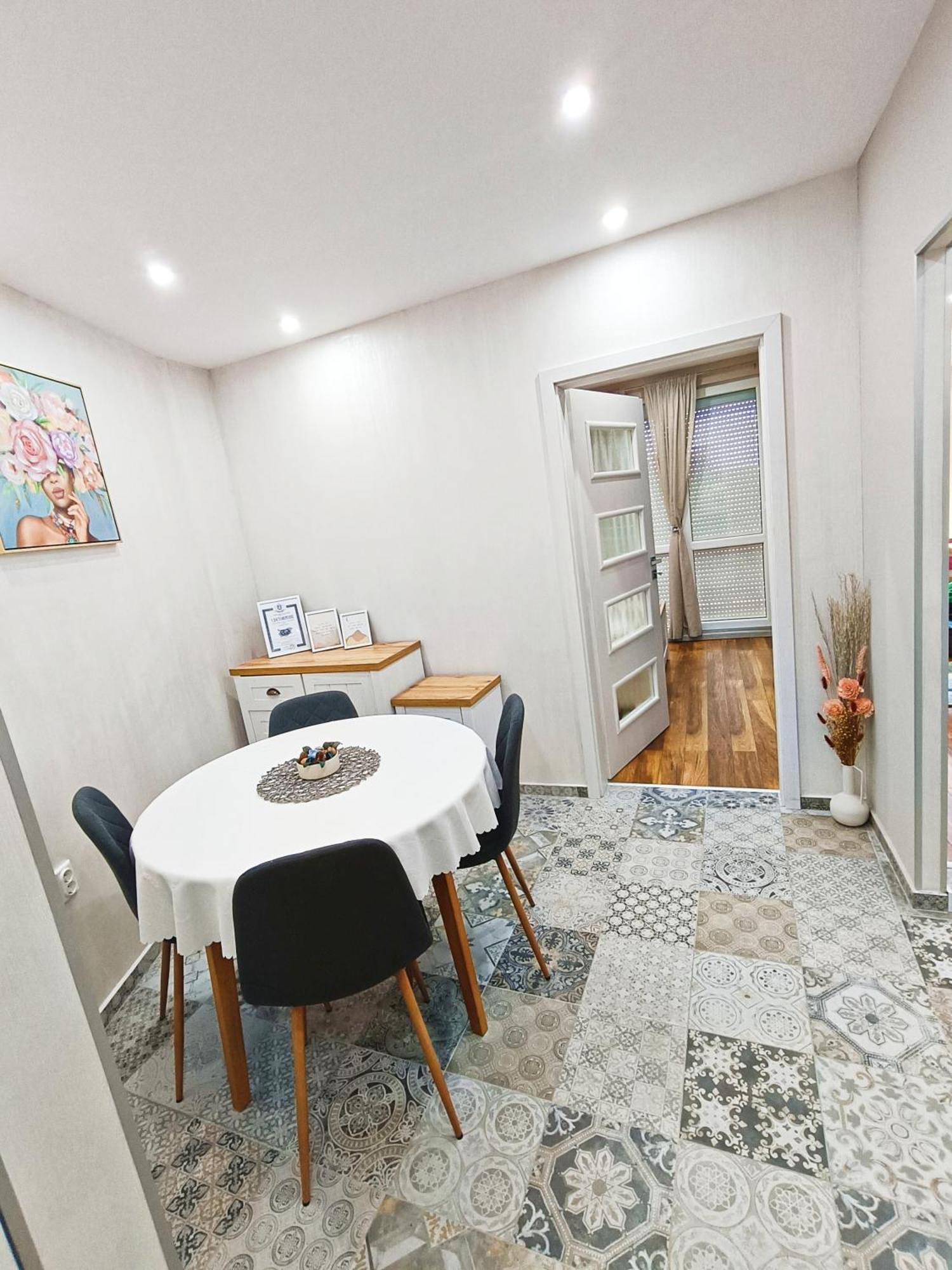Mdm Apartment City Center Felicita Deluxe รูเซ ภายนอก รูปภาพ